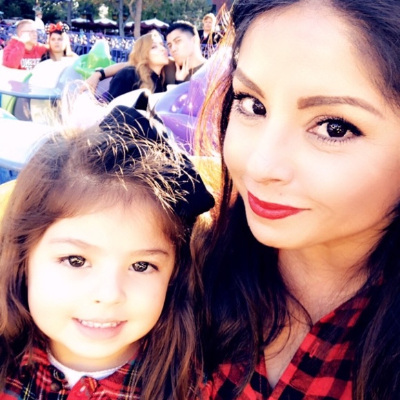 Meet your Posher, Carolina - Picture 3 of 3